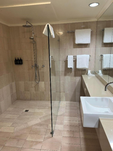 Bathroom 24