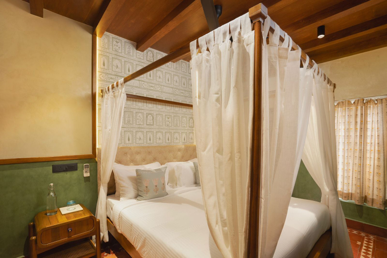 Bedroom 2, Sea Gadabout Beach Villa, Viluppuram