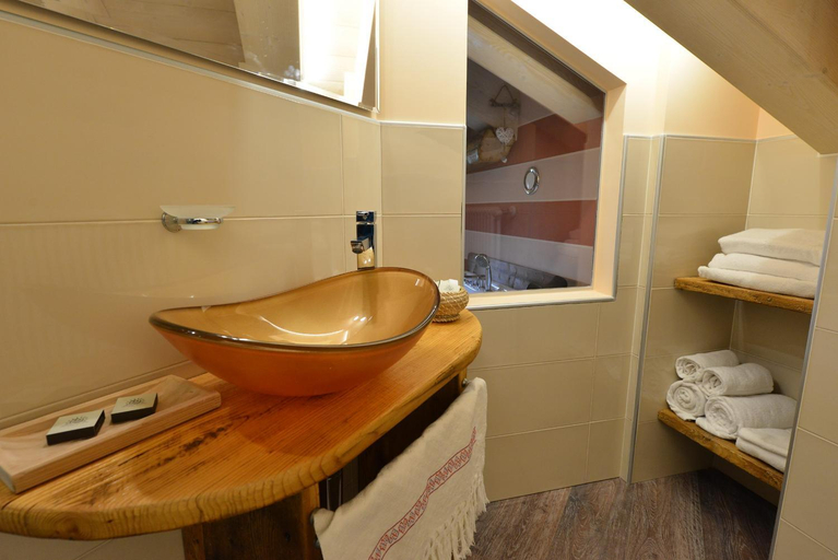 Bathroom 2, Vecchio Mulino Guest House, Aosta