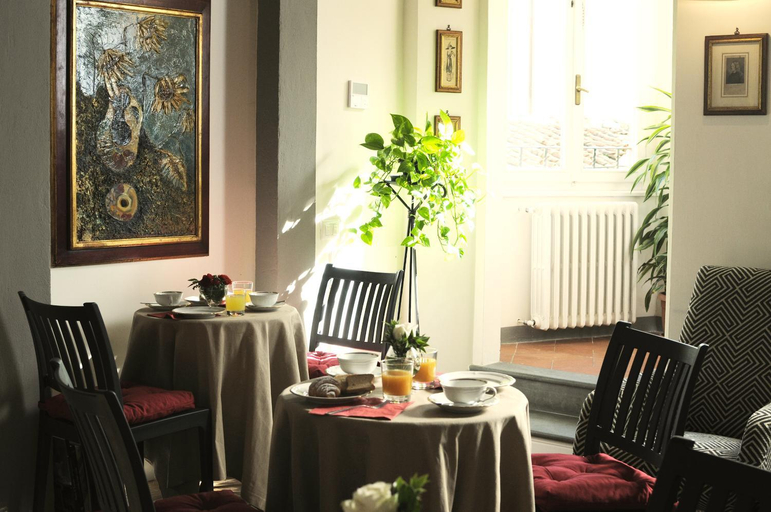 Food & Drinks 4, B&B Isola d'Arno, Florence