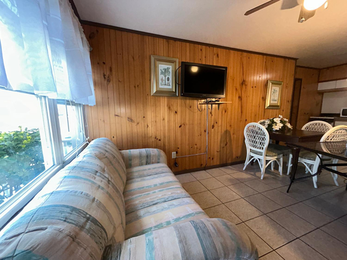 Others 5, Wilmington Terrace, Worcester