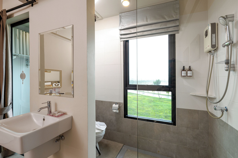 Bathroom 3