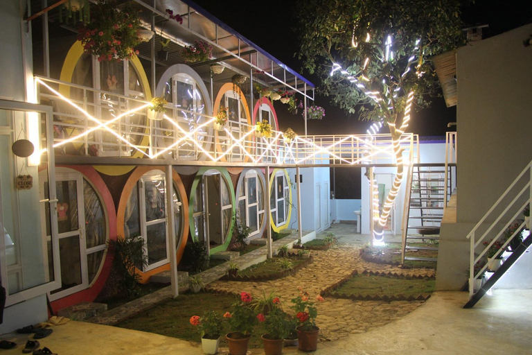 Exterior 3