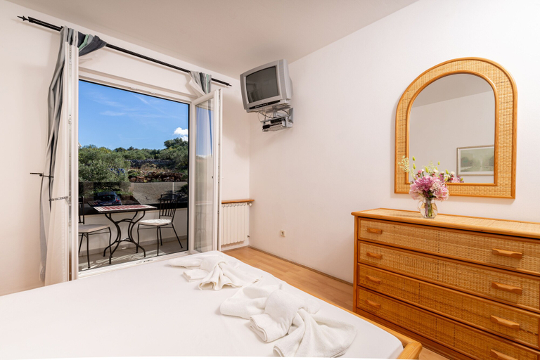 Bedroom 4, Hotel Timun, Jelsa