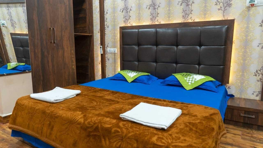Bedroom 4, Hotel CM Palace, Varanasi