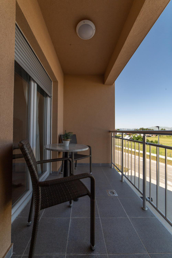 Balcony/terrace 5, Pinnacle MNE