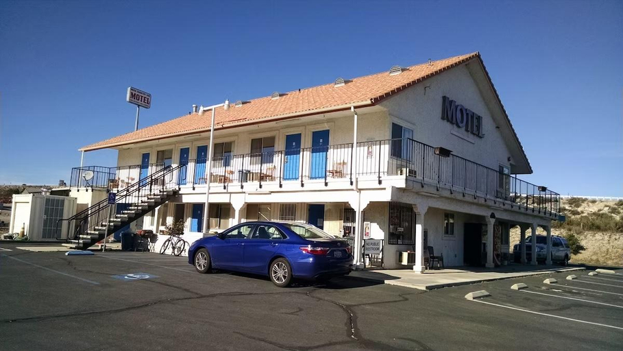 Others, Back Country Inn , San Diego
