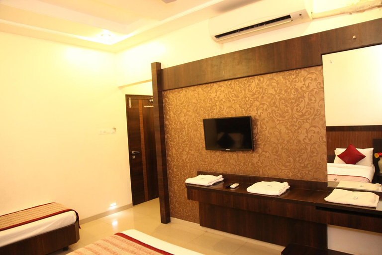 Others 4, Hotel Sai Ramanand, Ahmadnagar