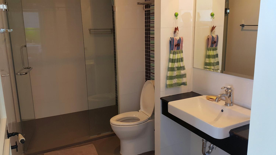 Bathroom 2, The Crest Santora HuaHin on 4 Floor Sea View , Hua Hin