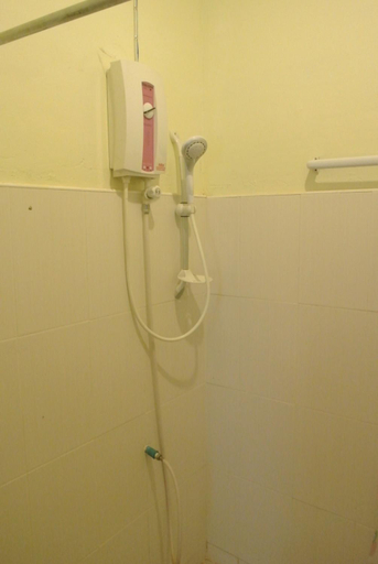 Bathroom 5, Nongsak Guesthouse and Restaurant, Khong