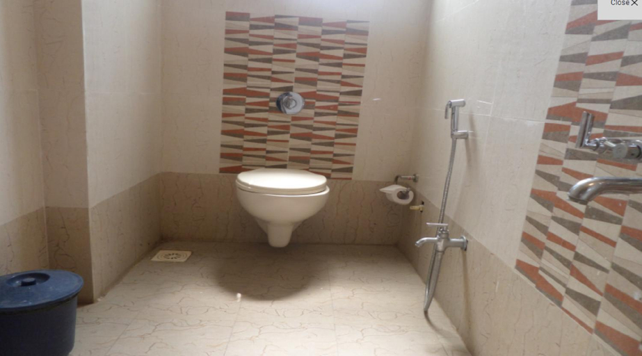 Bathroom 2, Hotel SaiPrasad Executive Solapur, Solapur