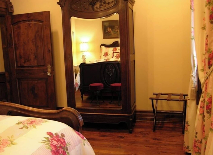 Bedroom 2, Eastburn Inn, Jack
