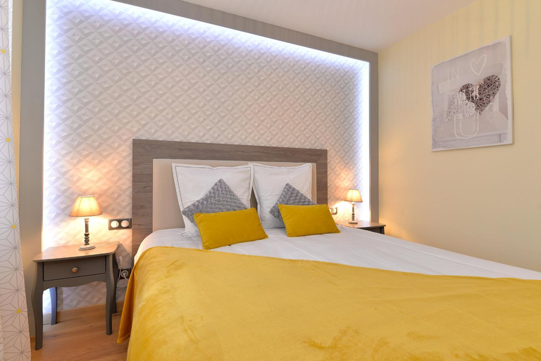 Others 4, Chambres Vignes et Chateaux, Haut-Rhin