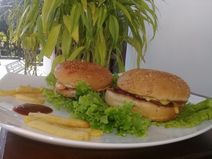 Food & Drinks 5, Green Edge Residences, Dambulla