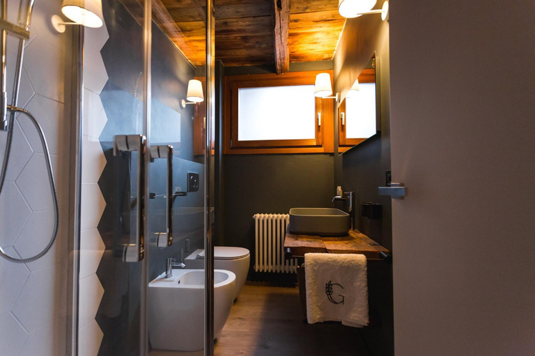 Bathroom 3, Granuit room & breakfast, Torino
