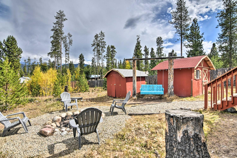 Cozy Cabin with Mountain Views about 4 Mi to Grand Lake!, Grand
