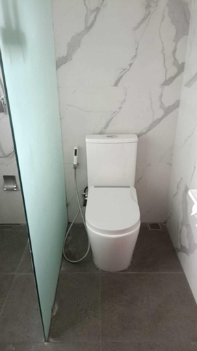 Bathroom 22