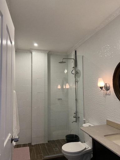 Bathroom 3, Dajon Penthouse by: Siargao Residency D3, General Luna