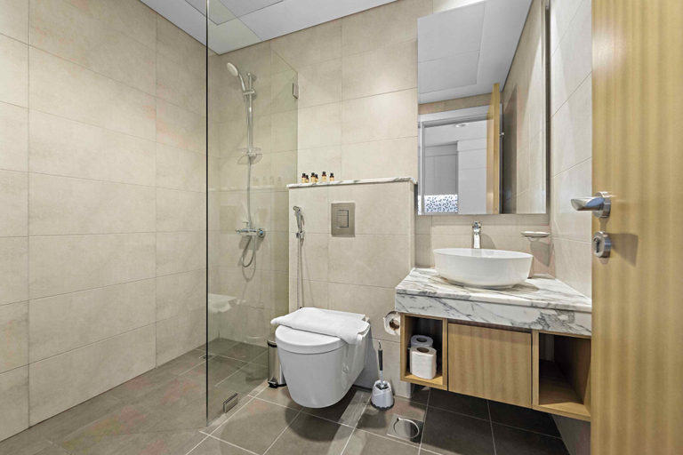 Bathroom 4, Silkhaus Aykon City Towers, Dubai