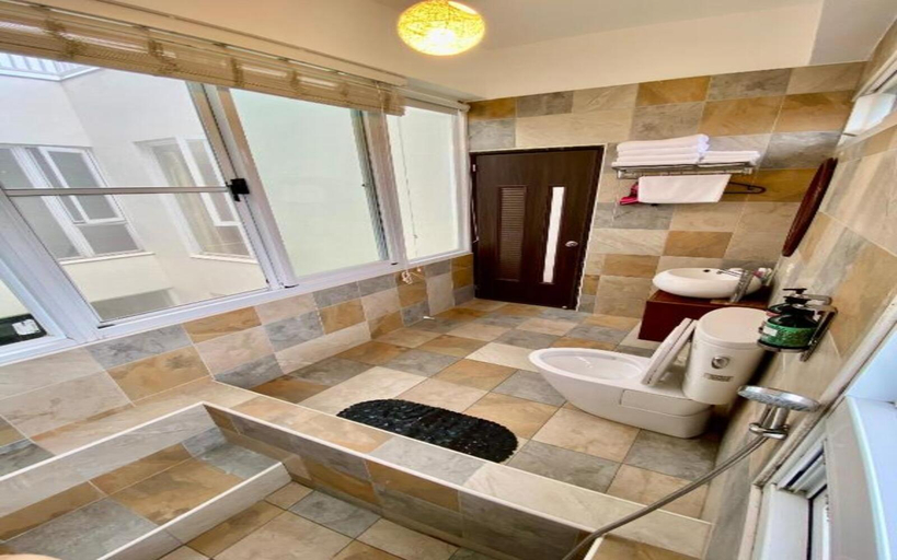 Bathroom, Songyue Homestay, Yilan