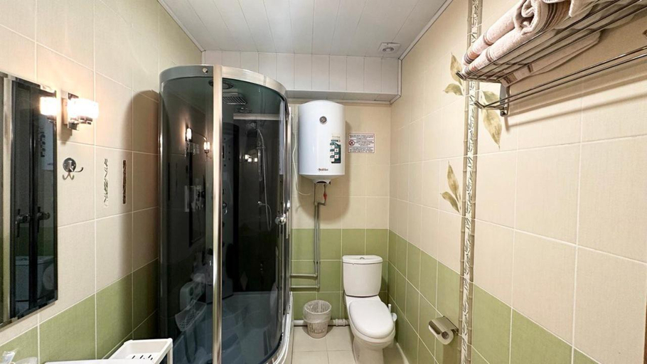 Bathroom, Cannes Hotel, Shymkent