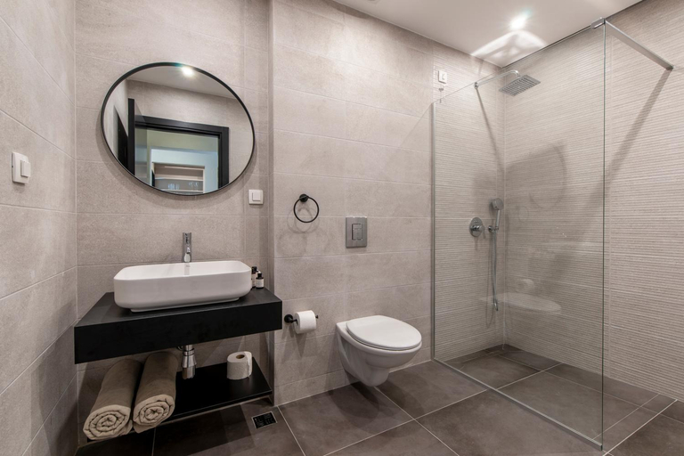Others 2, Soho Suites