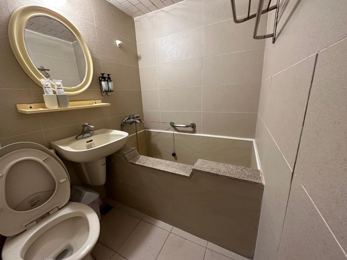 Bathroom 4, Ming Ren Hotspring Hotel, Yilan
