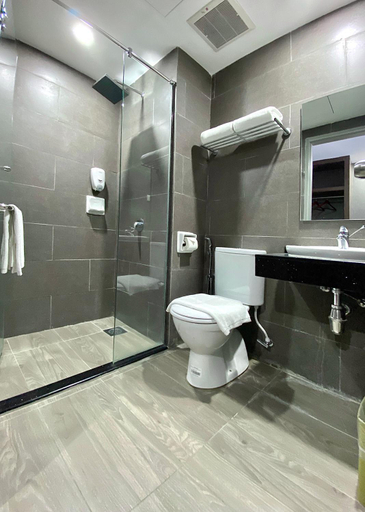 Bathroom 4, Grace Hotel Semporna, Semporna