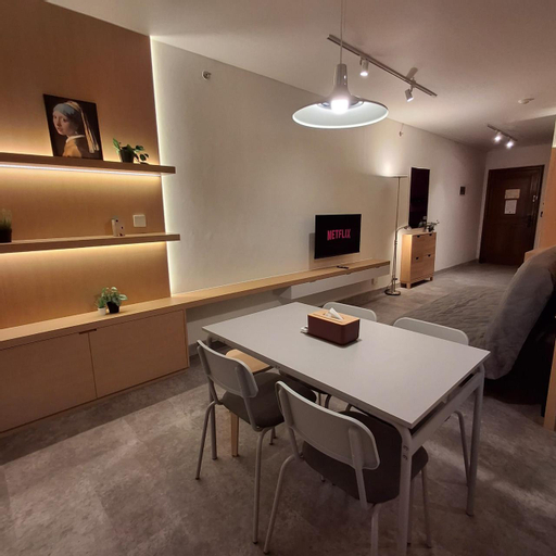 Dining Room 6