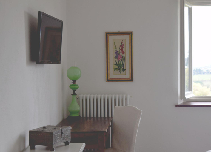 Others 4, Casal Bengodi, Prato