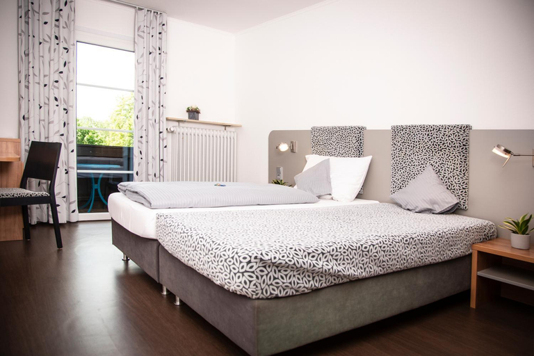 Bedroom 2, Hotel Russweiher, Neustadt an der Waldnaab