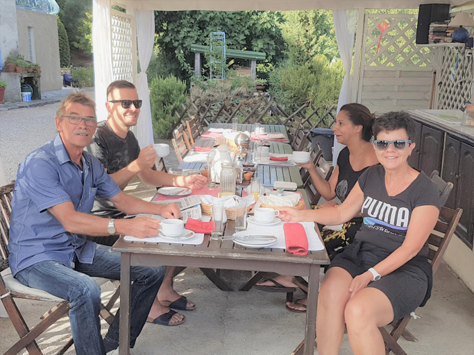 Food & Drinks 4, B&B With Charm - Quiet With Kitchen & sw Pool, Alpes-Maritimes