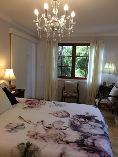 Others 3, Whispering Pines Bed and Breakfast, Collie