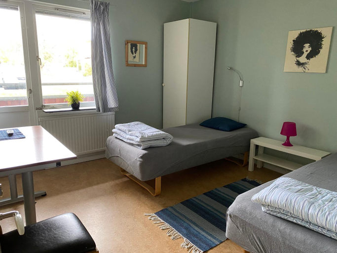 Bedroom 2, Borlange Vandrarhem & Turistlagenheter, Borlänge