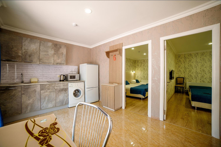 Others 3, Atlas Hotel, Gelendzhik gorsovet