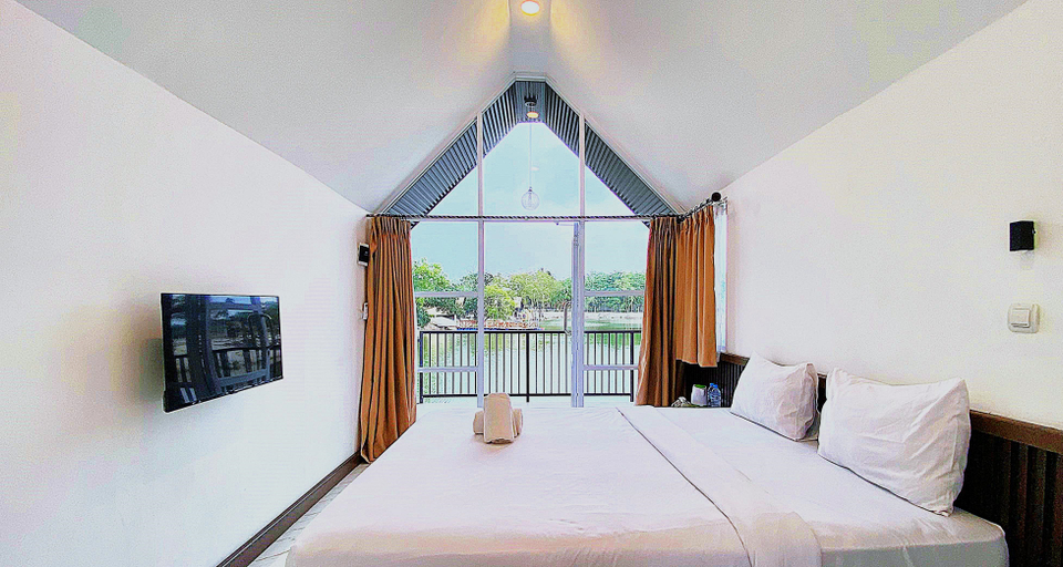 Bedroom 2, Starlight Cabin, South Lampung