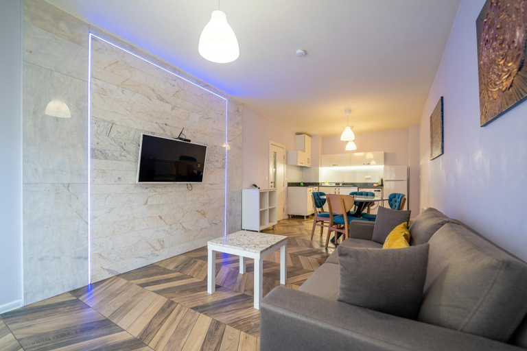 Others 4, Sunny Apartment in Studentski grad, behind UNSS, Stolichna