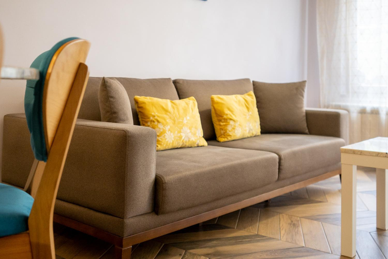 Others 3, Sunny Apartment in Studentski grad, behind UNSS, Stolichna