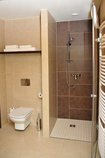 Bathroom 4, Ruben Hotel Zielona Gora, Zielona