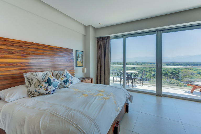 Bedroom 3, Península Beachfront Residences, Compostela