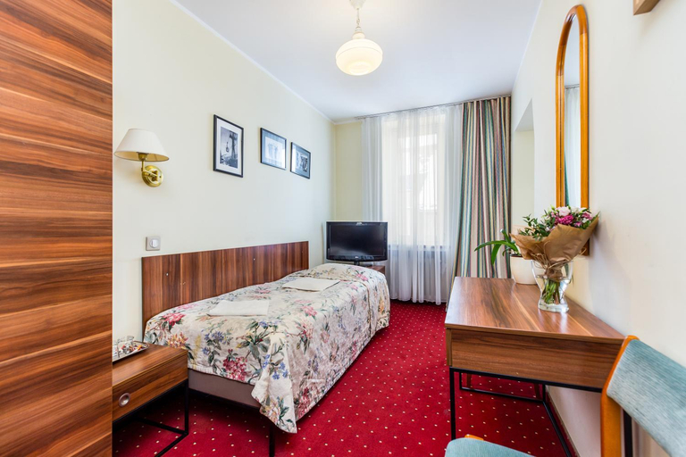 Bedroom 3, Willa Carlton, Tatra