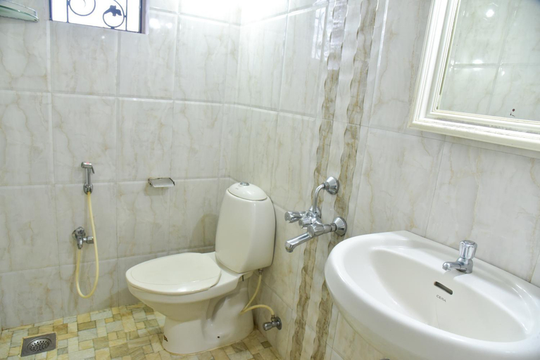 Bathroom 2, ULTIMATE STAY, North Goa