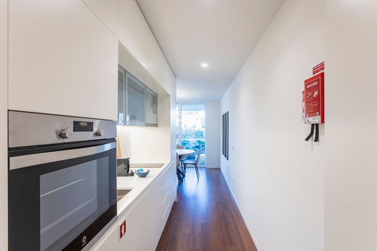 Others 4, Bombarda 250 by LovelyStay, Porto