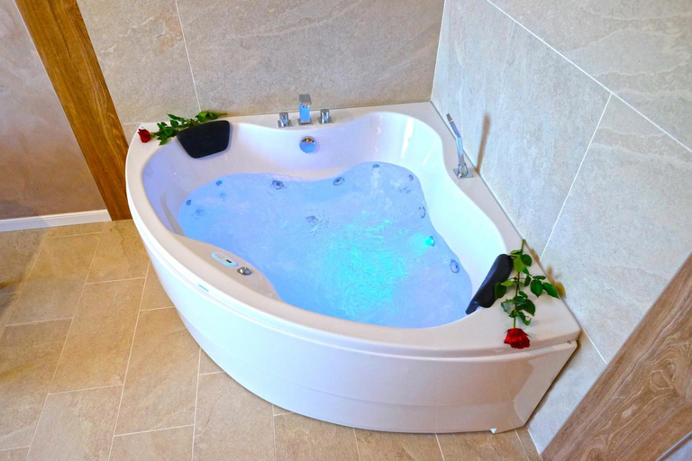 Bathroom 3, Paradise Hotel & Relax Center, Pomorie