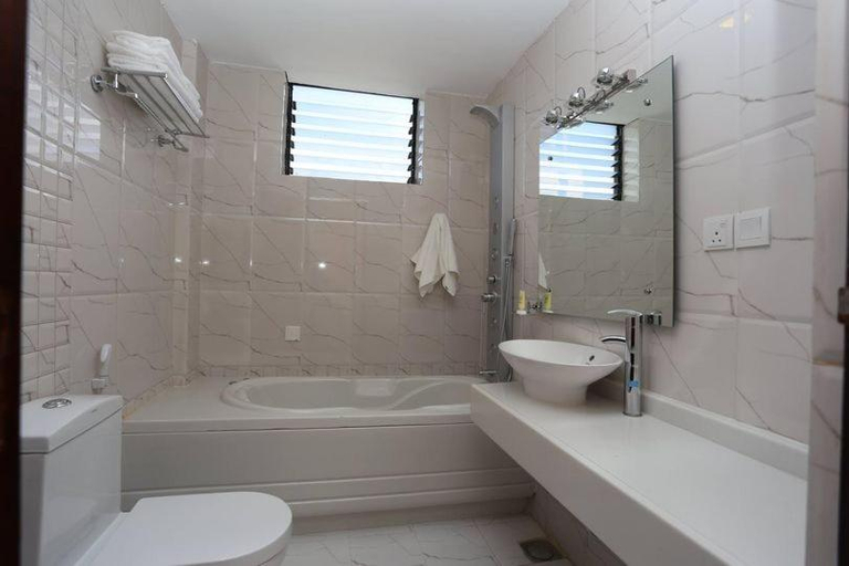 Bathroom 4, Hotel Pokhara Goodwill, Gandaki