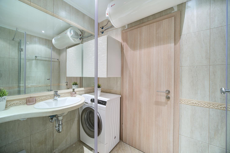 Bathroom 2, Summertime in Varna South Bay Beach Residence, Varna
