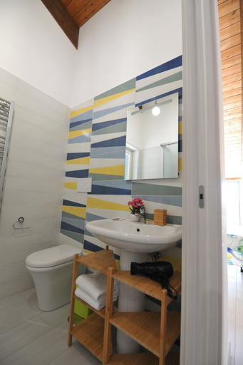 Others 4, B&B Cascina Fiorita, Napoli