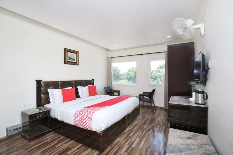 Bedroom 12