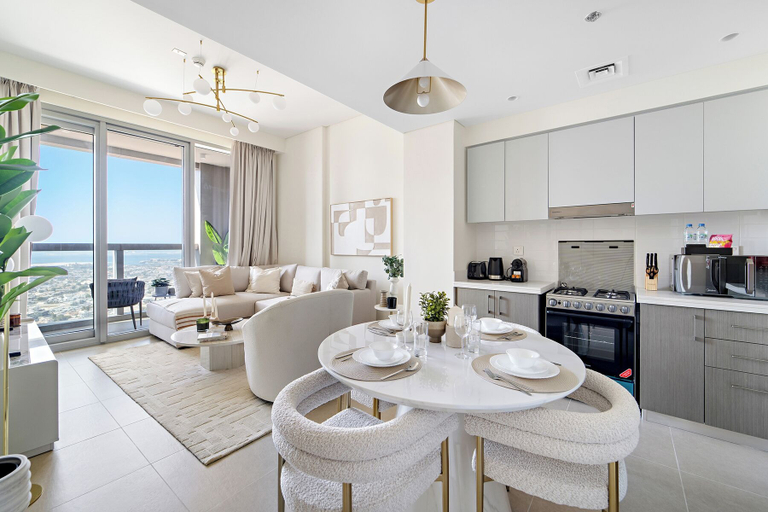 Others 4, 1BR 3802 Forte Tower 2
