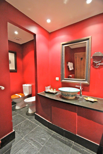 Bathroom 5, Castillo del Buen Amor Hotel, Salamanca